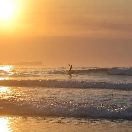 Hostel Surf House Peniche