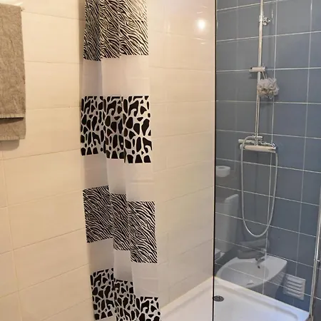 Hostel Surf House Peniche *