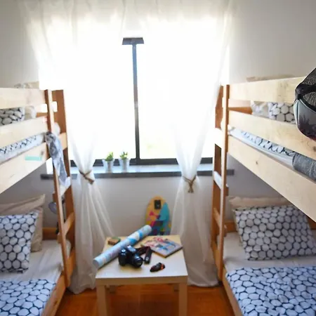 Surf House Peniche Hostel Baleal
