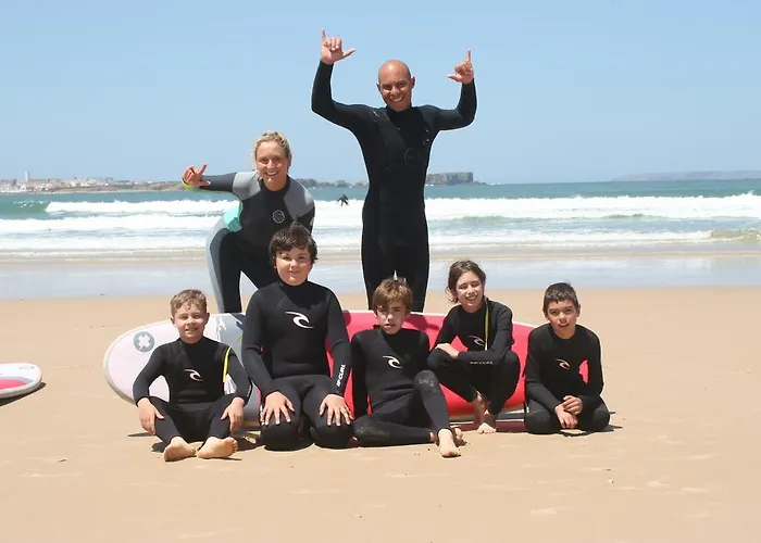 Albergue Surf House Peniche *