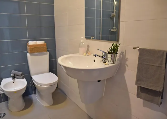 Surf House Peniche Albergue *