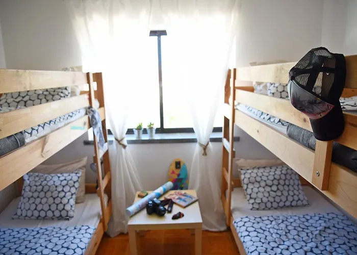 Surf House Peniche Albergue Baleal
